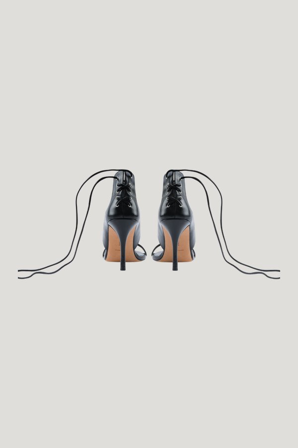 Issa Sandal Black Leather — extra
