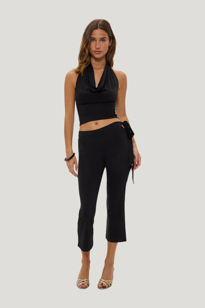 Jay Capri Pants — model side