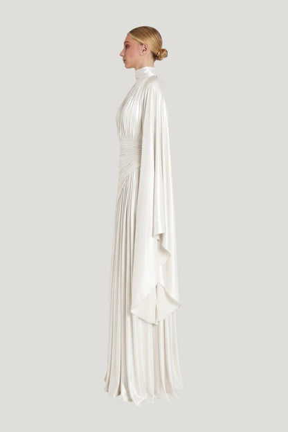 Kasir Dress — model side