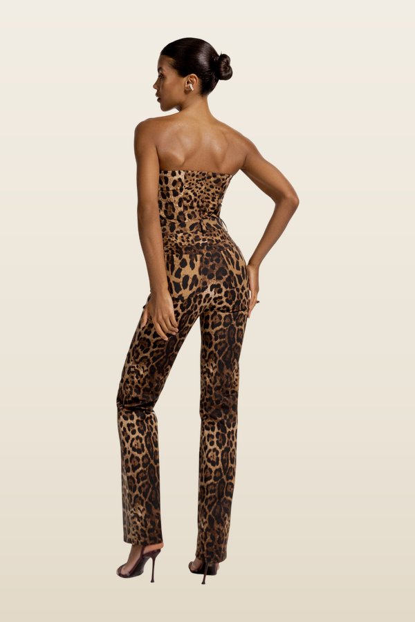 Killa pants in Leopard — model back