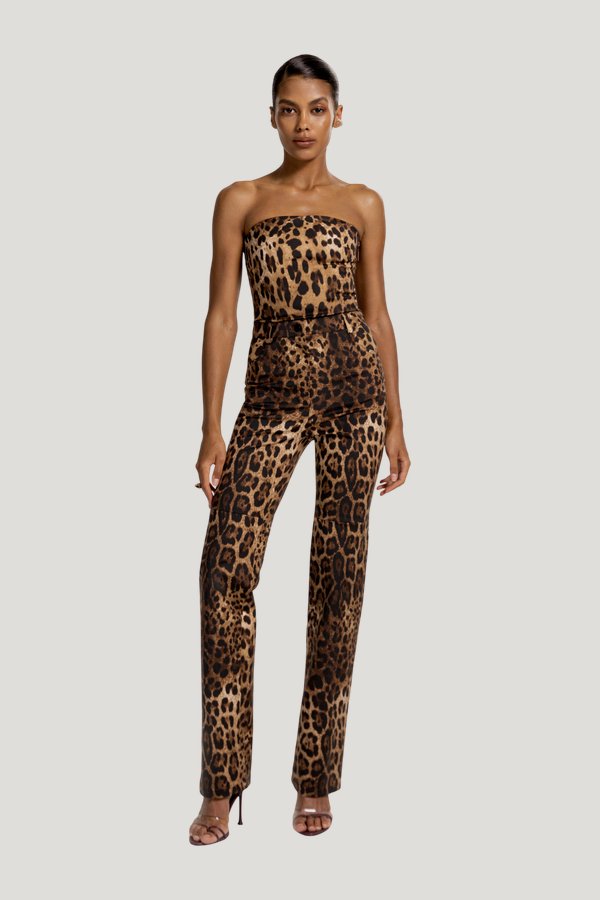 Killa pants in Leopard — model front