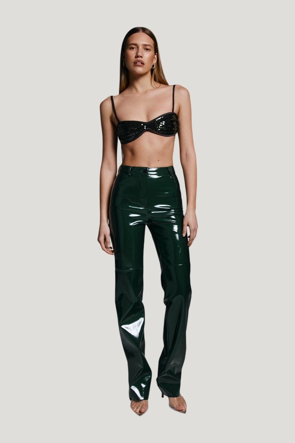 Killa pants in Viper Patent — model front