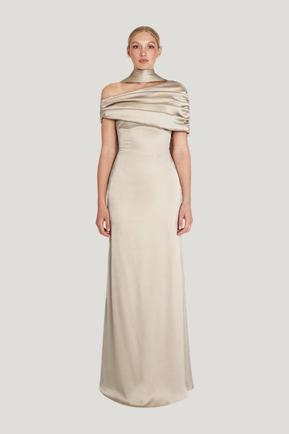 Kiris Dress — model front