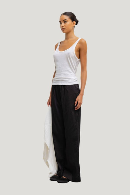 Laura Scoop Neck Tank — carry 5