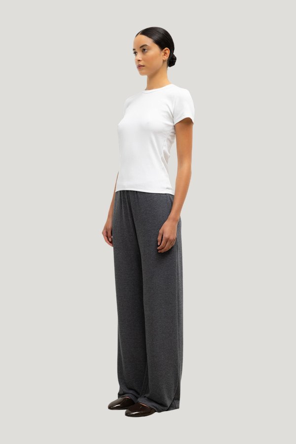 Lauren Pocket Pant — model side