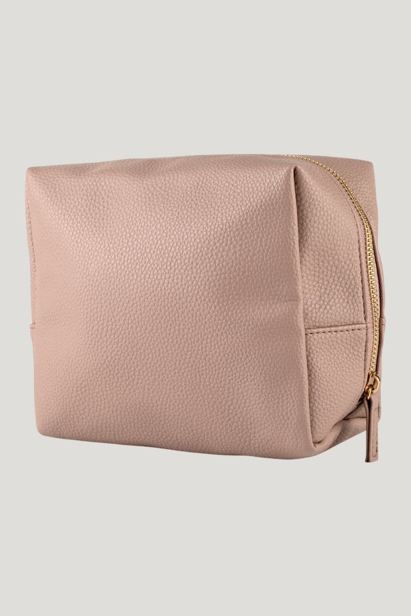 Luxe Everything Bag — model front