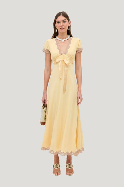 marlice dress butter — model front