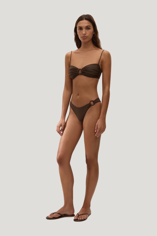 Maya Bikini Top Cedar — model side