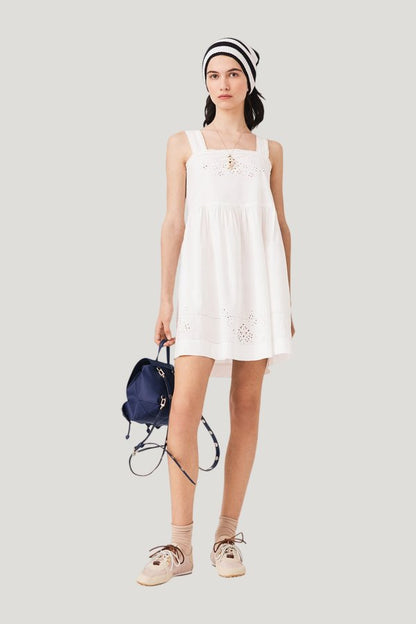 Short dress with lace trim — carry 2