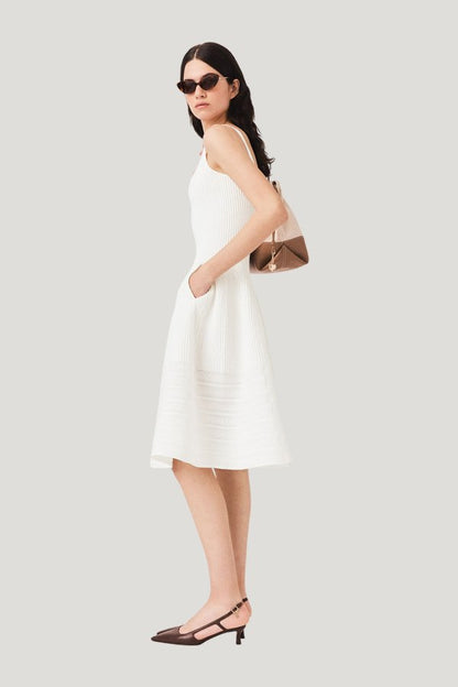 Knit maxi dress — model side