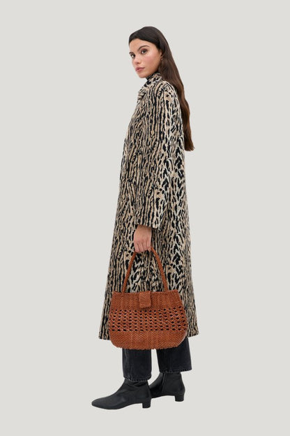 Milly - Bohemia Leopard — model side