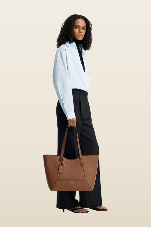 Mosaic Cabas - Hazelnut — model back