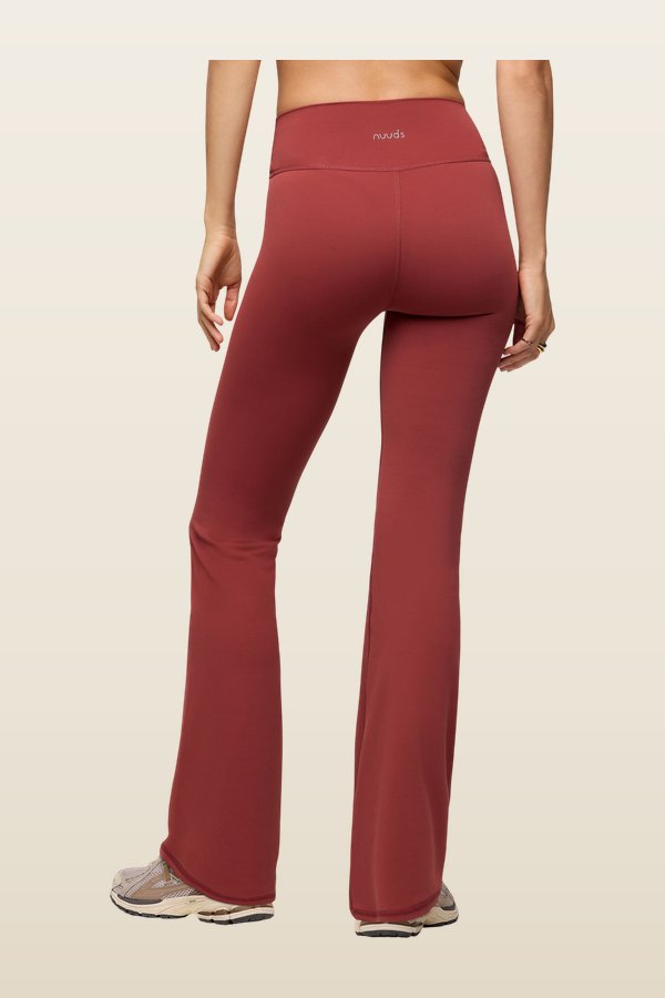 Motion Flare Legging | Mauve — model back