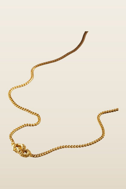 Neat Necklace Gold — model back