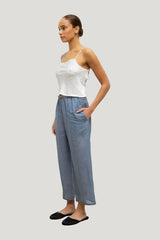 Niko Crop Pocket Pant — model side
