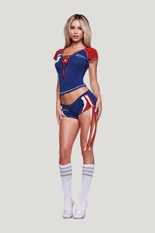 Novia Lace-Up T-Shirt And Headband — model side