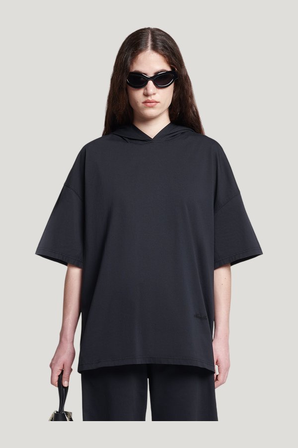 Kacper - Hooded t-shirt — model side