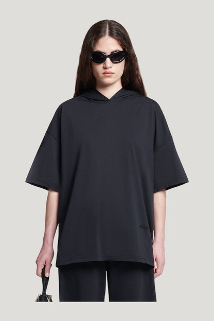 Kacper - Hooded t-shirt — model side