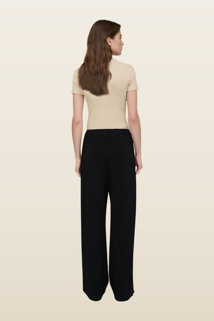 Axton - T-shirt - Creme — model back