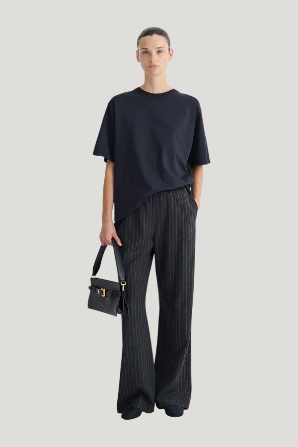 Arvenn - Pants — model front