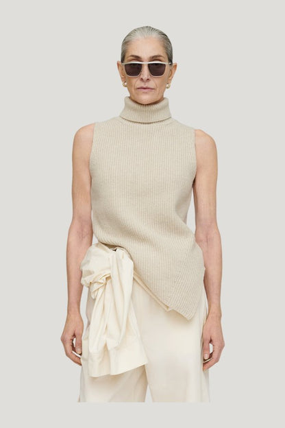 Fennec - Knit vest — carry 3
