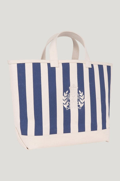 NY Crest Beach Tote - Natural/Light — model front