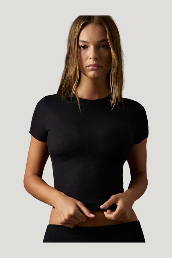 Ojai Tee Crop - Black Lightweight Rib — model front
