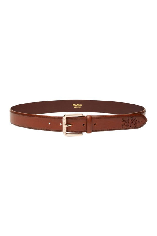 Leather belt — packshot