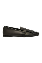 Leather loafers with fringe — packshot