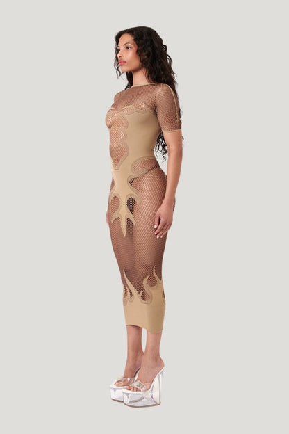 Peachy Dress — model side