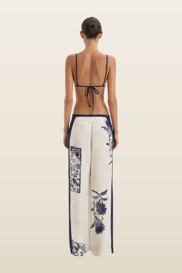 Phillipa Trouser — model back