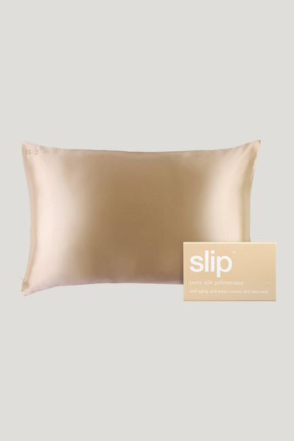 Caramel Queen Zippered Pillowcase — model front