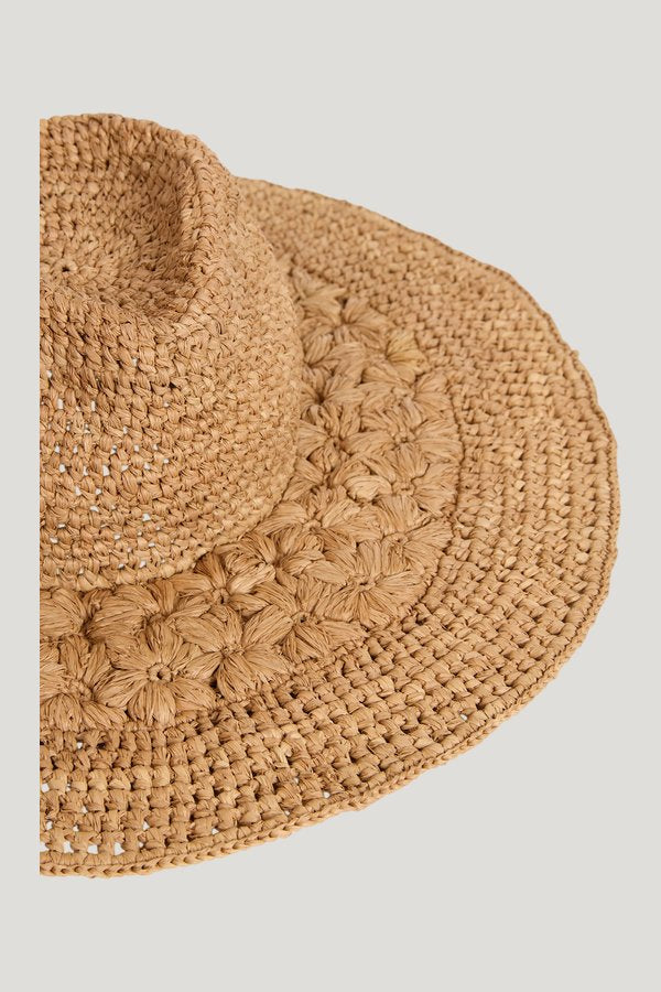 Chapeau PLAYA — model side