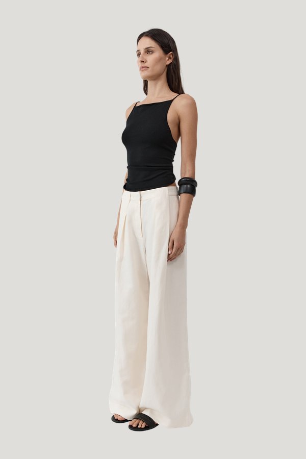 Pleat Loop Pants — model side