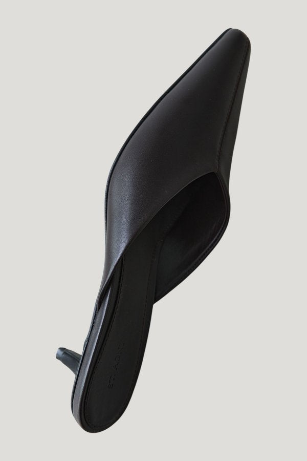 Pointed Mule Heel - Coffee — model front