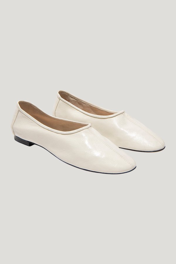 Prudence Limewash Creased Leather Ballet Flat — model front
