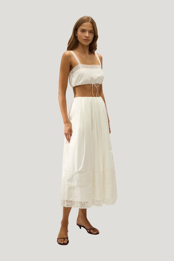 Renee Top Ixora Lace — model side