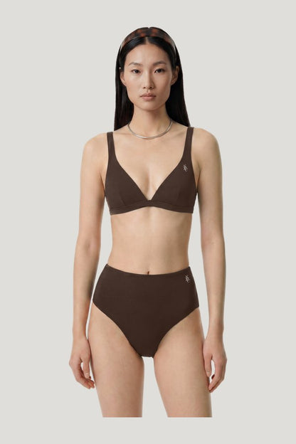 Romy Bikini Top - Cioco — model side