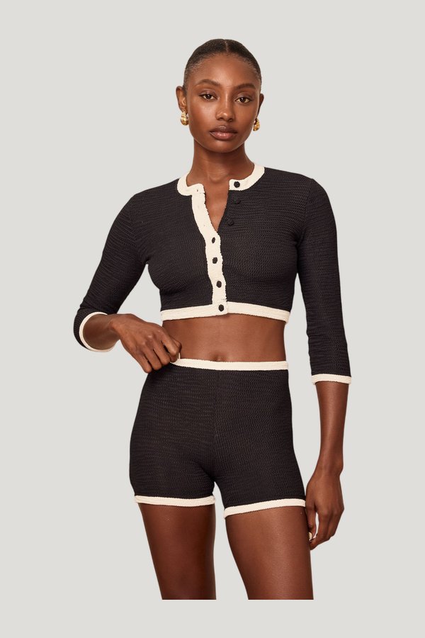 Santa Cruz Short - Black/Ivory Crinkle — model front