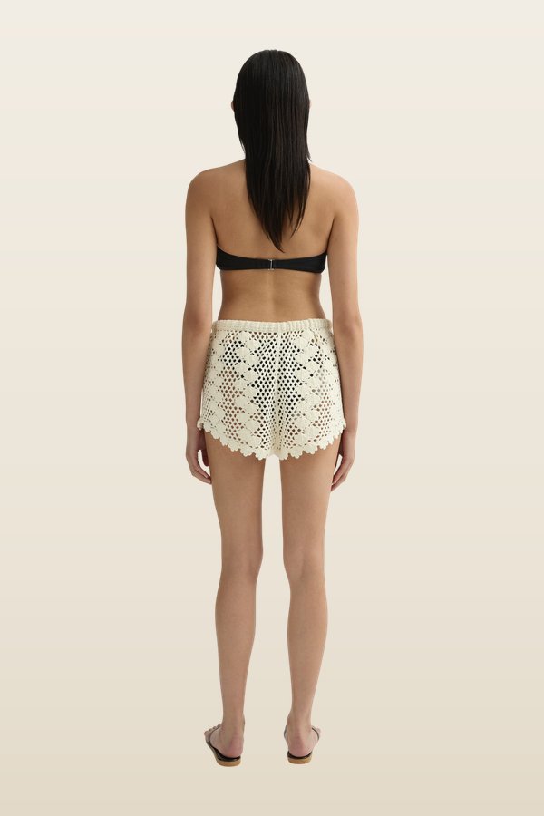 Saskia Short — model back