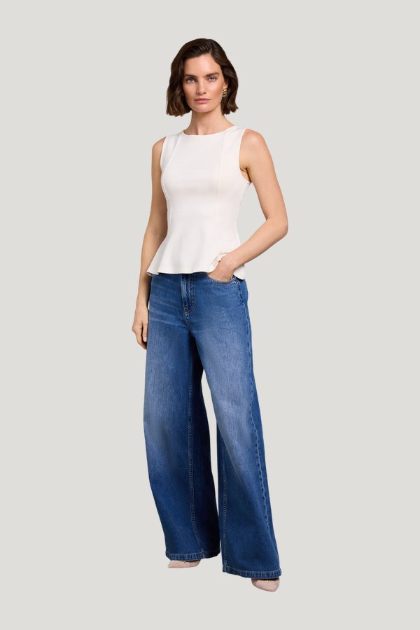 Selena Top (Natural) — model front