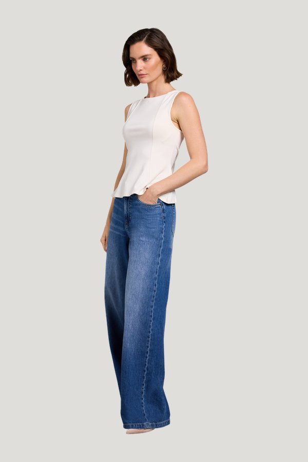 Selena Top (Natural) — model side