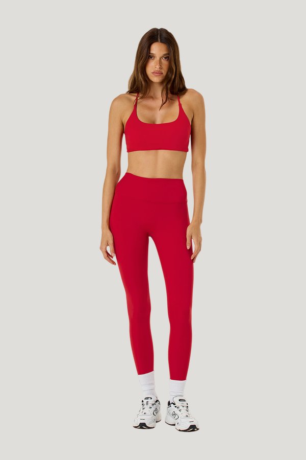 Serenity Leggings | Chilli — model front