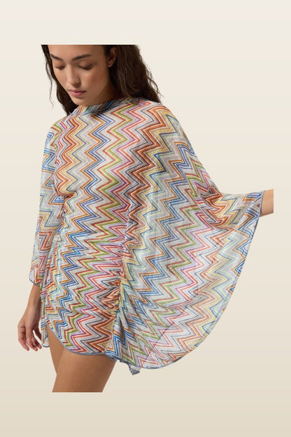 Short cover-up caftan with batwing sleeves — model back