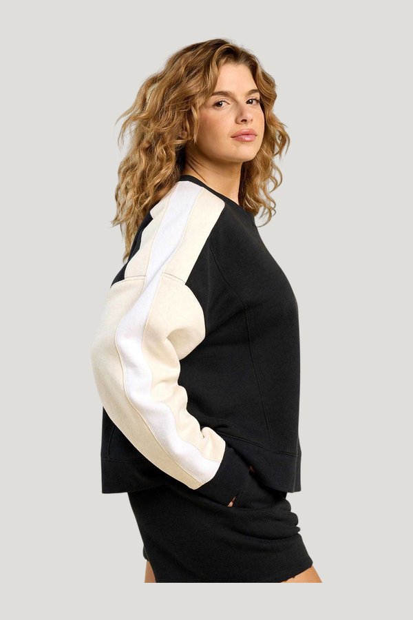 Vintage Fleece Sideline Crew — carry 3