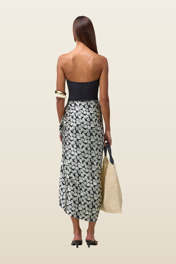 Silk Sarong (Palm Beach Shell) — carry 4