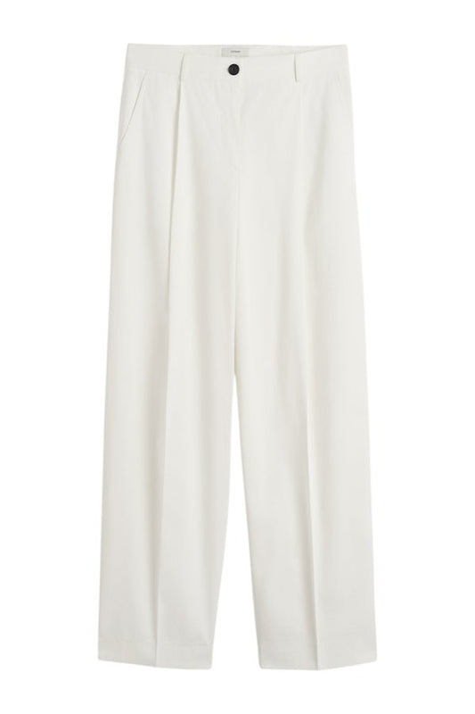 Single pleat cotton trousers — packshot