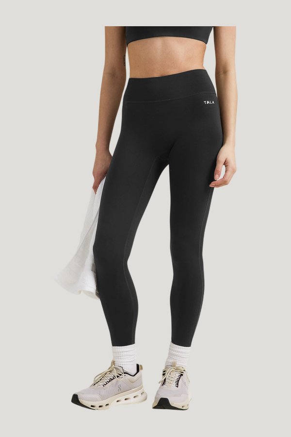 SkinLuxe No Front Seam Legging - Shadow — model side