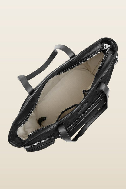 Skipper Cargo Tote — model back