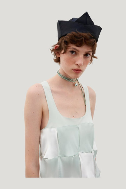 Sailor Boat Necklace Sky — model front